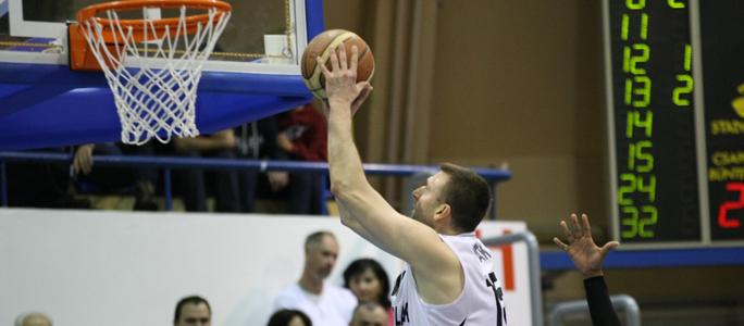 A rapszódikusan játszók csatájából rosszul jött ki az Olaj gárdája