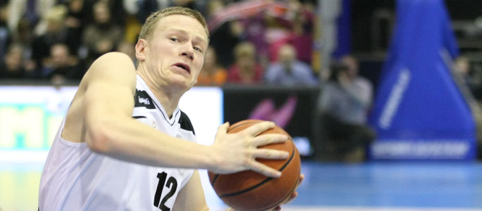 Nem gyűrődött a papírforma