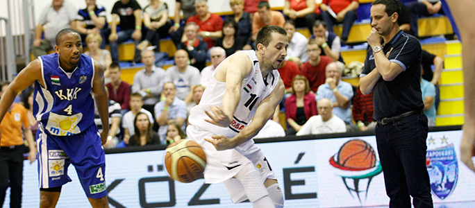 Kaposvárott folytatódik a kosaras elődöntő