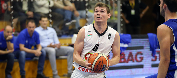 Tovább őrzi veretlenségét az Olaj a bajnokságban