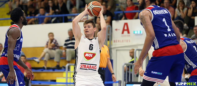 Kiütéses győzelemmel kezdte az Olaj a rájátszást